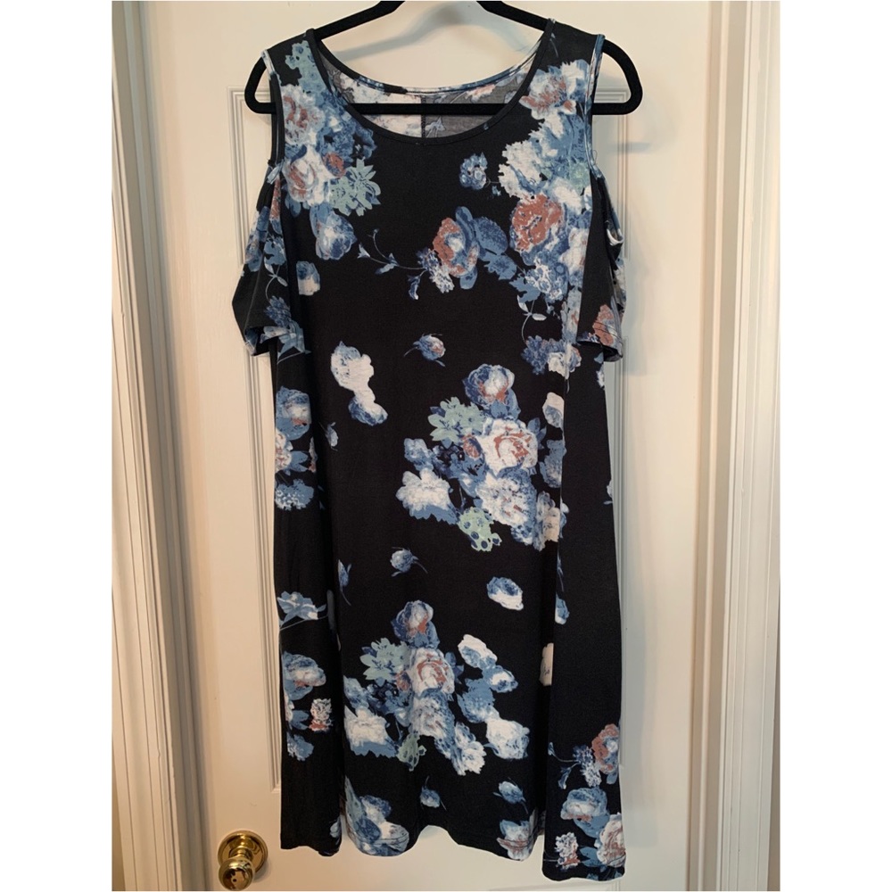 Cold Shoulder Swing Dress with Pockets (worn once)